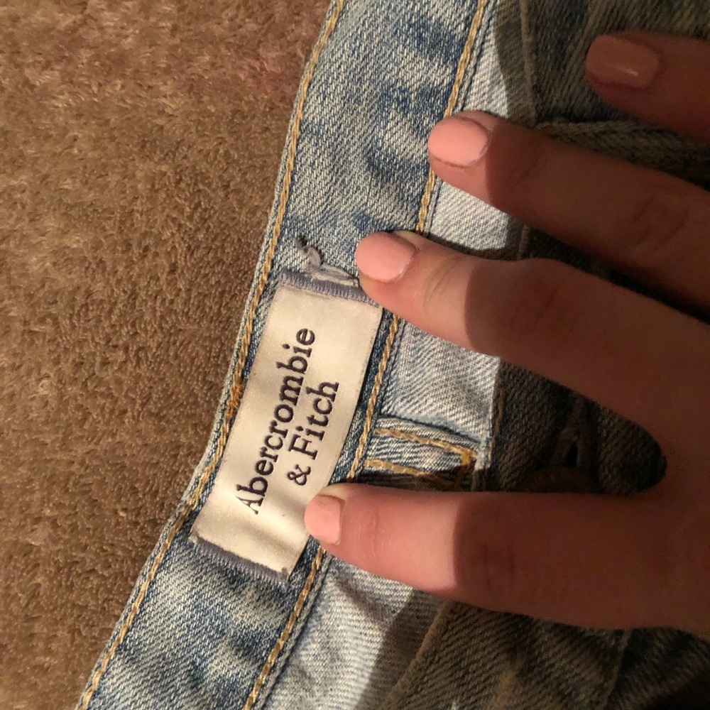Shorts - Picture 4 of 4